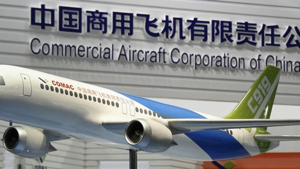 Číňané vyrazili proti Boeingu a Airbusu